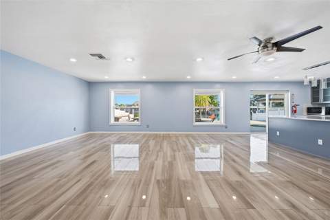 10717 Donbrese Avenue, Tampa FL - photo 6 of 39
