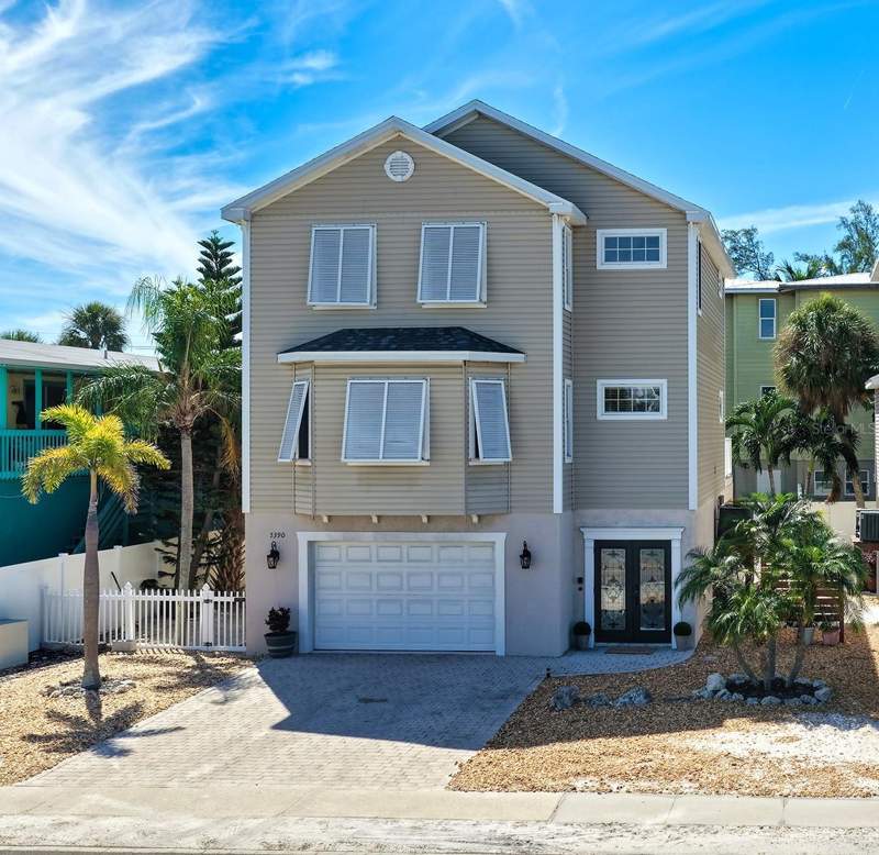 3 bedroom Single Family Residence at 5390 Gulf Drive, Gulfview Villas, Holmes Beach — photo 2