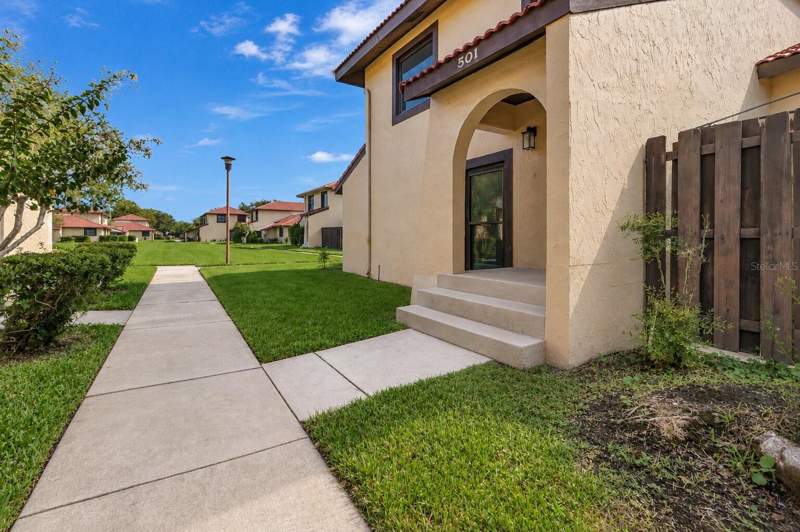 3 bedroom Townhouse at 501 Hunter Circle, Coopersmith Village At Poinciana, Kissimmee — photo 3