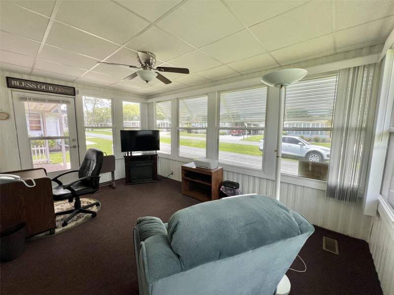 2 bedroom Mobile Home at 424 Hawthorne Boulevard, Hawthorne At Leesburg A Coop, Leesburg — photo 5