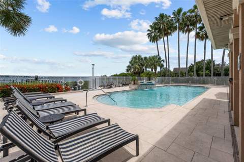 3302 Bay Club Circle #3202, Tampa FL - photo 18 of 24