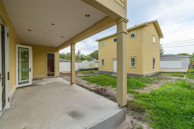6 bedroom Single Family Residence at 3320 15th Street, Lanfield-Sumner Sub, St Petersburg — photo 4
