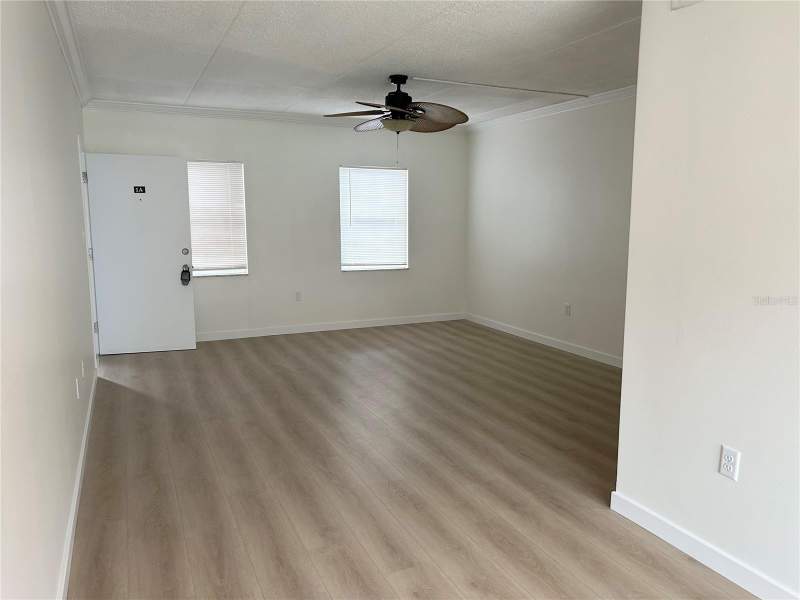 1 bedroom Condominium at 7011 Place De La Paix #1A, Les Chateaux Des Rois, St Petersburg — photo 4