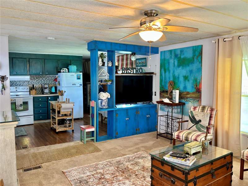 1 bedroom Manufactured Home at 310 Mount Piney Avenue #266, Mobel Americana Mobile Home Park Unrec, St Petersburg — photo 5
