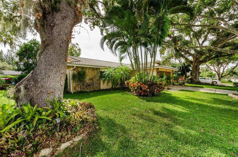 3 bedroom Single Family Residence at 1529 E Dorchester Drive, Highland Lakes, Palm Harbor — photo 3