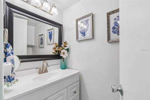 4885 1st St NE #307, St Petersburg FL - photo 10 of 32