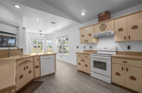 127 N Golf Harbor Path, Inverness FL - photo 12 of 57