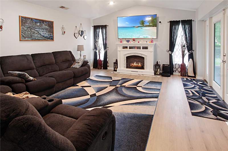 3 bedroom Single Family Residence at 18 WESTON ROAD, LEESBURG PULP MILL, LEESBURG — photo 3