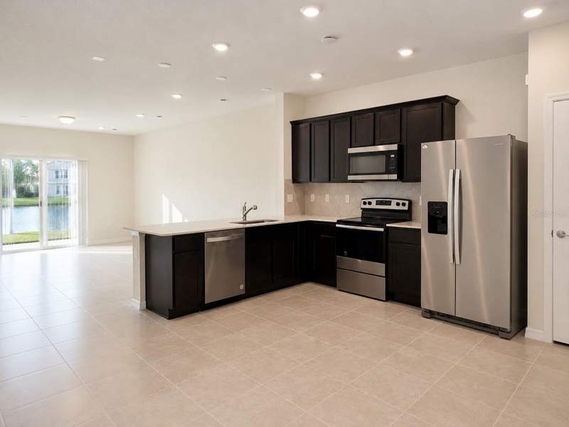 3 bedroom Townhouse at 4576 Sparkling Shell Avenue, Cypress Cay Ph 1, Kissimmee — photo 2