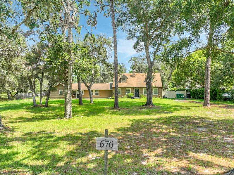 3 bedroom Single Family Residence at 670 E STATE ROAD 46, 300, GENEVA — photo 1