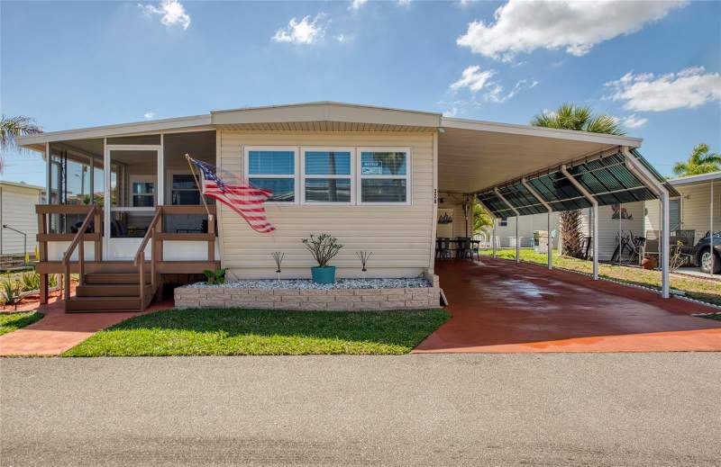 1 bedroom Mobile Home at 18675 US Highway 19 #328, Clearwater, Clearwater — photo 2