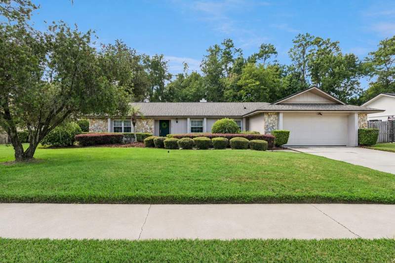 4 bedroom Single Family Residence at 734 Riverbend Boulevard, Sweetwater Oaks Sec 18, Longwood — photo 5