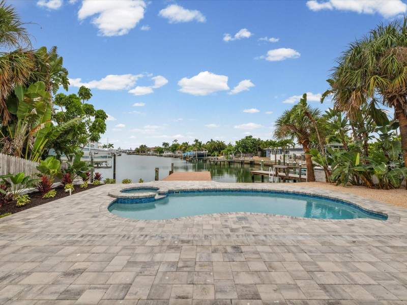2 bedroom Single Family Residence at 529 80th Avenue, St Petersburg Beach North Unit 3, St Pete Beach — photo 2