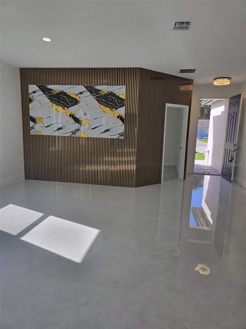 4 bedroom Single Family Residence at 13417 E Delaware Avenue, Astatula, Astatula — photo 5