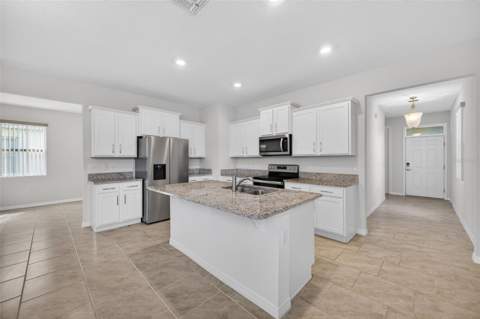 17386 Blazing Star Circle, Clermont FL - photo 7 of 31