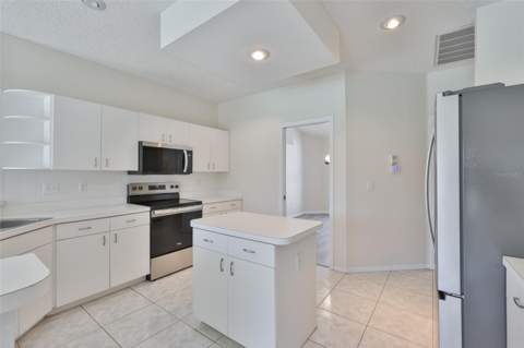 323 Caloosa Palms Court, Sun City Center FL - photo 19 of 45