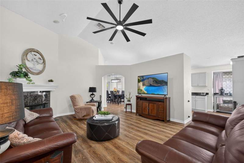 3 bedroom Single Family Residence at 937 Woodsong Way, Woodridge Ph 01B, Clermont — photo 4