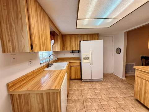 8634 Winding Wood Drive, Port Richey FL - photo 14 of 40