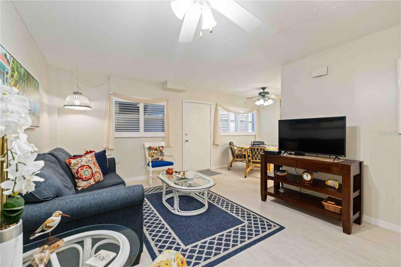 1 bedroom Condominium at 244 Saint Augustine Avenue #104, Venice Costa Brava, Venice — photo 4