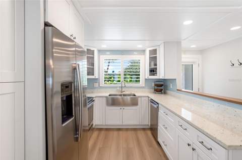 546 Spanish Drive, Longboat Key FL - photo 6 of 6