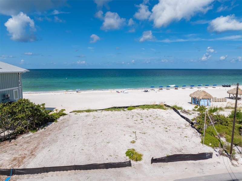 6 bedroom Single Family Residence at 1200 Gulf Drive, Gulf Crest, Bradenton Beach — photo 4
