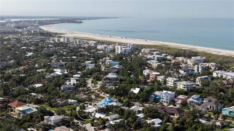 2 bedroom Single Family Residence at 5302 Las Rosas, Sarasota Beach, Sarasota — photo 3