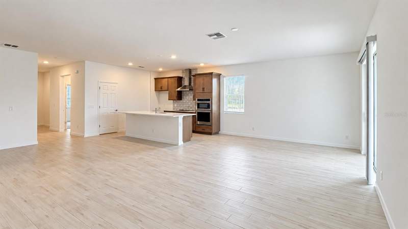 4 bedroom Single Family Residence at 1909 Greenborough Loop, Trinity Gardens Phase 1, Deland — photo 4