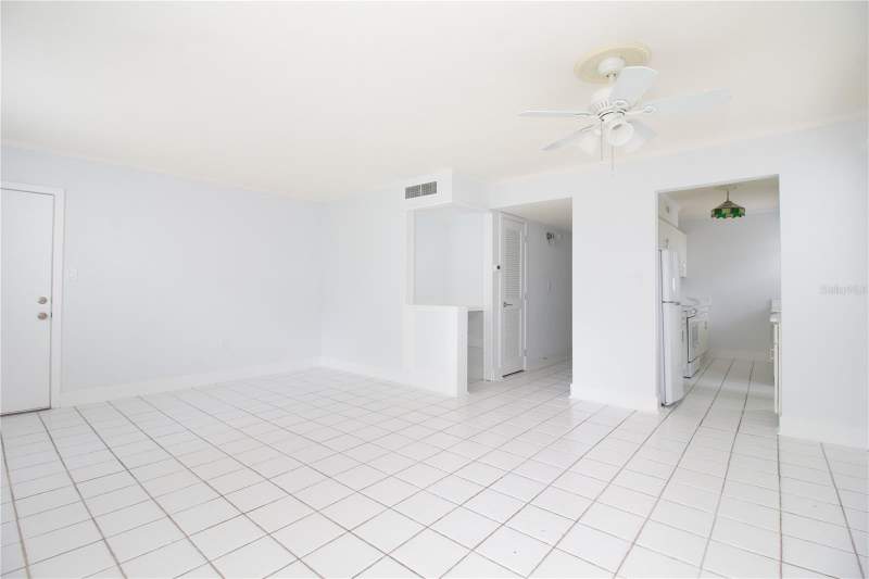 1 bedroom Condominium at 6960 A Sunset Drive #1C, Les Chateaux Condo, South Pasadena — photo 4