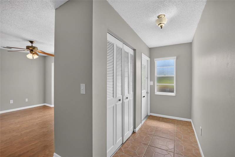 2 bedroom Single Family Residence at 1244 W Del Webb Boulevard, Del Webbs Sun City Florida Un, Sun City Center — photo 3
