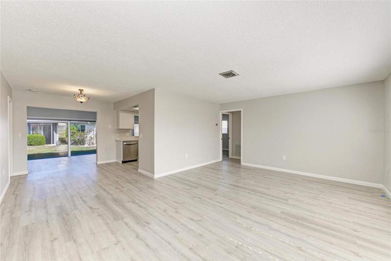 2 bedroom Condominium at 140 Circlewood Drive #C1-4, Circle Woods Of Venice 1, Venice — photo 5