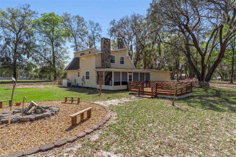3 bedroom Single Family Residence at 2917 Lake Griffin Road, Lady Lake, Lady Lake — photo 3
