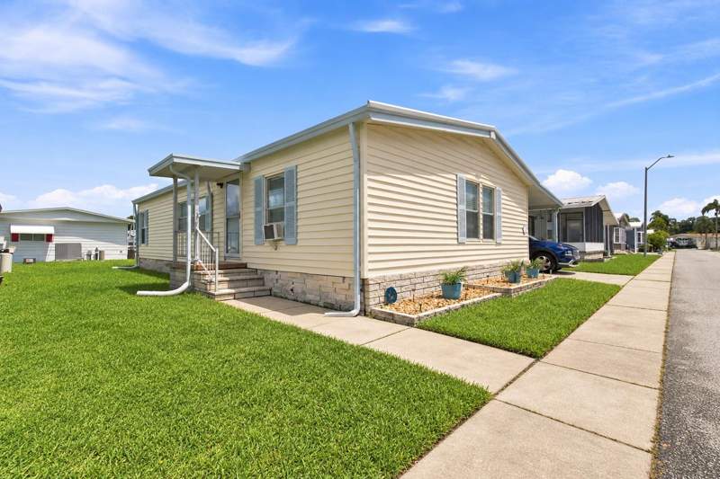 2 bedroom Manufactured Home at 56 Pelican Drive, Gull-Aire Village, Oldsmar — photo 4