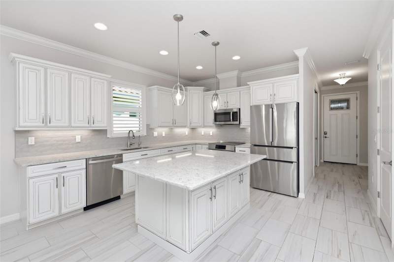 2 bedroom Villa at 125 Colebrook Court, Cassata Place, Venice — photo 5