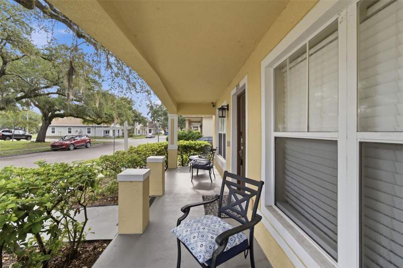 5 bedroom Single Family Residence at 205 E Kirby Street, Oaks At Riverview, Tampa — photo 3