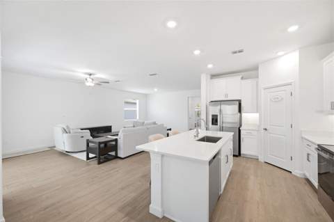 9776 Minnow Ray Drive, Land O Lakes FL - photo 15 of 44