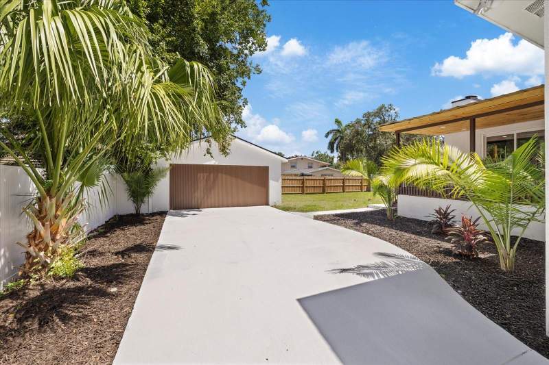 4 bedroom Single Family Residence at 6403 Elliot Drive, Elliott & Harrison Sub, Tampa — photo 3