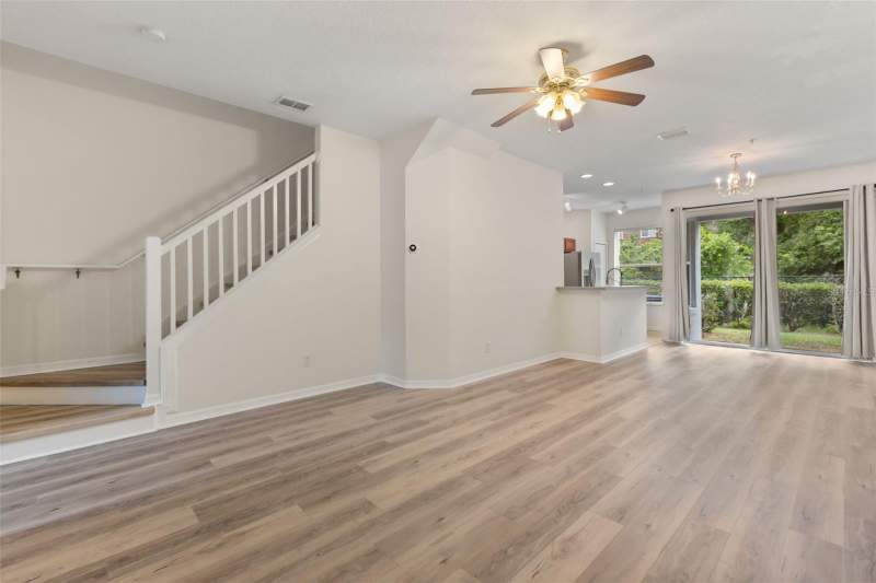 3 bedroom Townhouse at 520 MAJESTIC WAY, ST AUGUSTINE TWNHMS, ALTAMONTE SPRINGS — photo 5