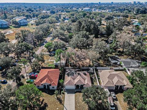 1239 Vista Way, Clearwater FL - photo 6 of 45