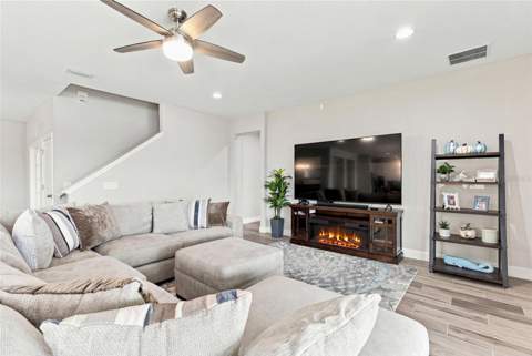 7697 Roma Dune Drive, Wesley Chapel FL - photo 7 of 64