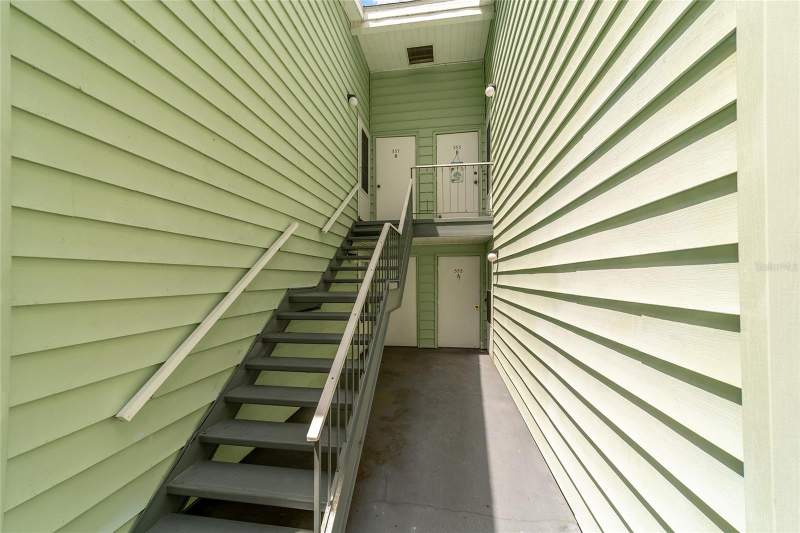 2 bedroom Condominium at 557 Midway Drive #B, Live Oak Village Condominium, Ocala — photo 5