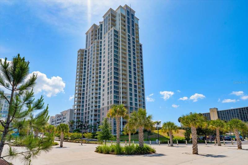 Waters Edge Condo