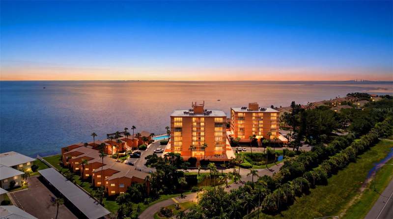 7432 SUNSHINE SKYWAY LANE #506 home for sale in South Bay Condo