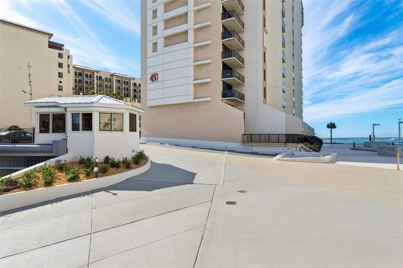 2 bedroom Condominium at 450 S Gulfview Boulevard #1007, 440 West Condo, Clearwater — photo 2