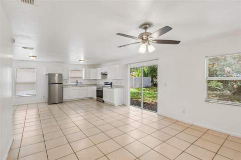 3808 N Whittier Street, Tampa FL - photo 7 of 31