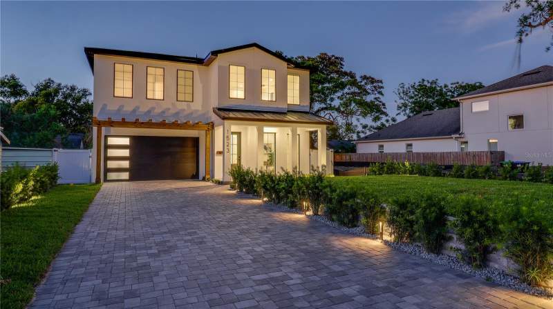 5 bedroom Single Family Residence at 1523 Miller Avenue, Lawndale, Winter Park — photo 2