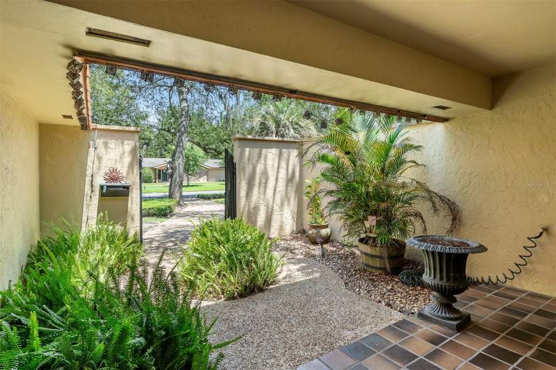 4 bedroom Single Family Residence at 229 Flame Avenue, Hidden Estates Unit 3, Maitland — photo 3