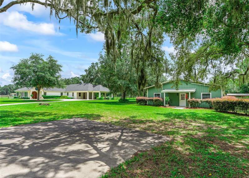 4 bedroom Single Family Residence at 402 SW 127th Place, Ocala, Ocala — photo 4