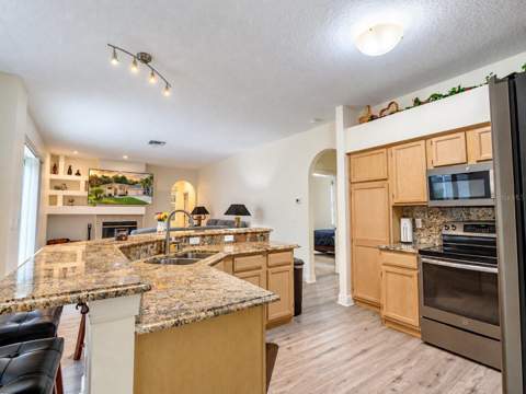 4798 Augusta Avenue, Oldsmar FL - photo 10 of 55