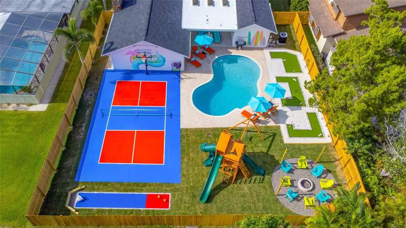 5 bedroom Single Family Residence at 7275 123rd Street, Oak Creek Estates, Seminole — photo 2