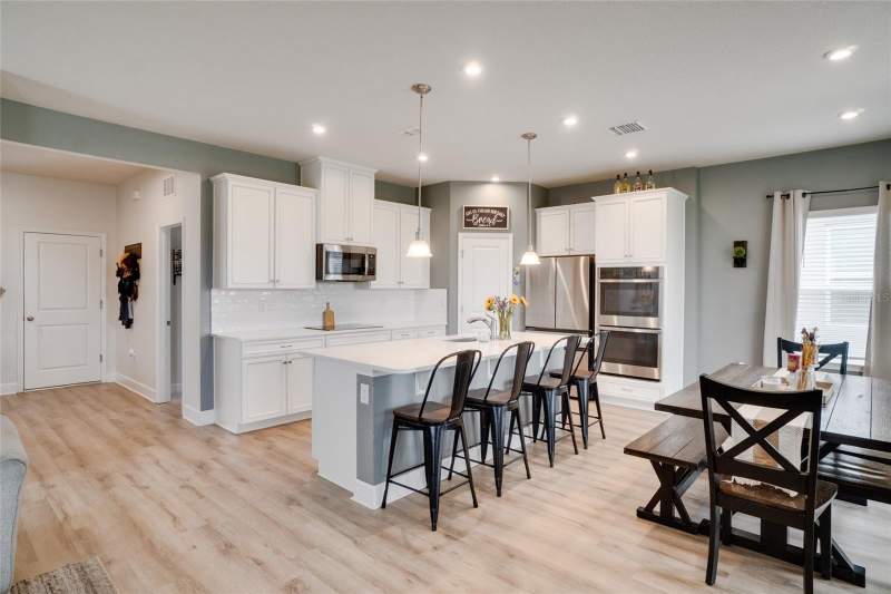 5 bedroom Single Family Residence at 7024 Lanier Falls Road, Lakewood Park Ph 1, Deland — photo 5